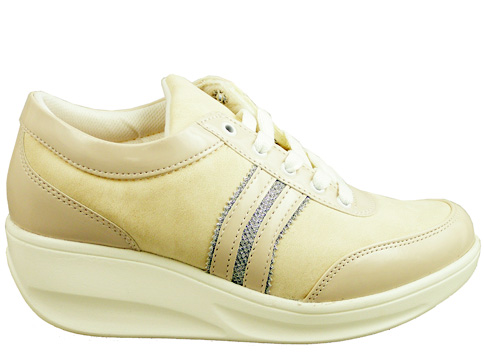 Атрактивен модел дамски спортни обувки на удобна платформа 215bj